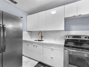 3680 NW 16th St, Miami FL 33125