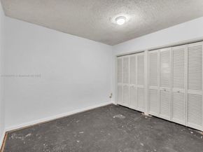 3680 NW 16th St, Miami FL 33125
