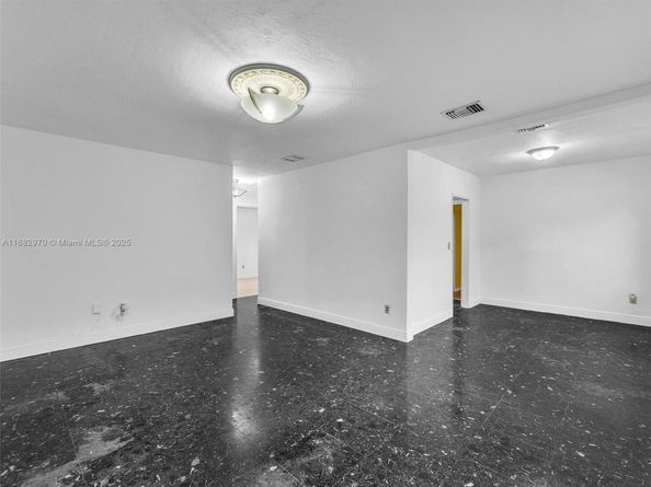 3680 NW 16th St, Miami FL 33125