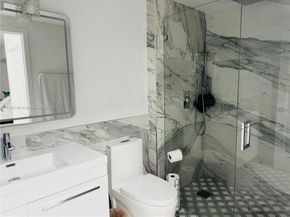 5085 NW 7th St 1101, Miami FL 33126