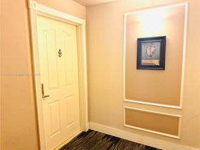 5085 NW 7th St 1101, Miami FL 33126