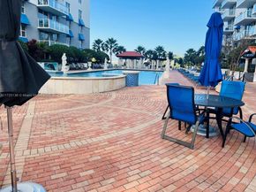 5085 NW 7th St 1101, Miami FL 33126