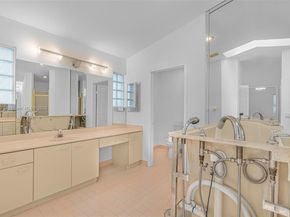 20211 NW 10th St, Pembroke Pines FL 33029