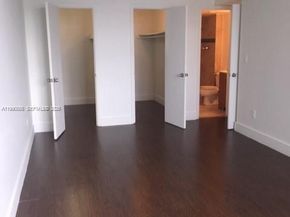 486 NW 165th St Rd B405, Miami FL 33169