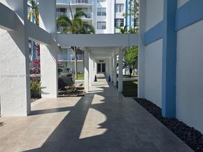 486 NW 165th St Rd B405, Miami FL 33169
