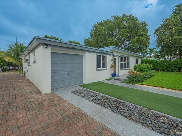 735 NW 122nd St, North Miami FL 33168