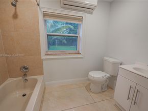 735 NW 122nd St, North Miami FL 33168
