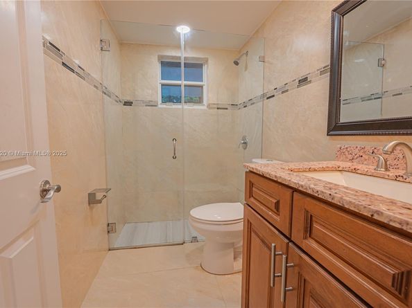 735 NW 122nd St, North Miami FL 33168
