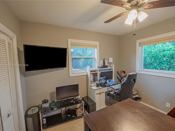 735 NW 122nd St, North Miami FL 33168
