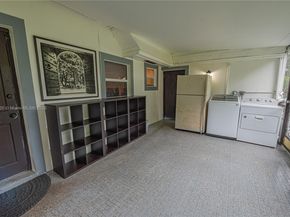 735 NW 122nd St, North Miami FL 33168