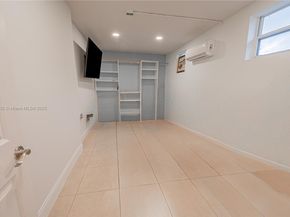 735 NW 122nd St, North Miami FL 33168