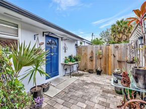 1401 NE 33rd St, Oakland Park FL 33334