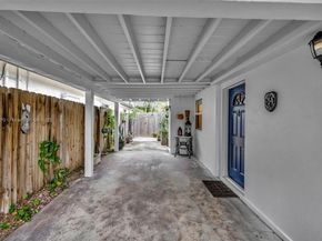 1401 NE 33rd St, Oakland Park FL 33334