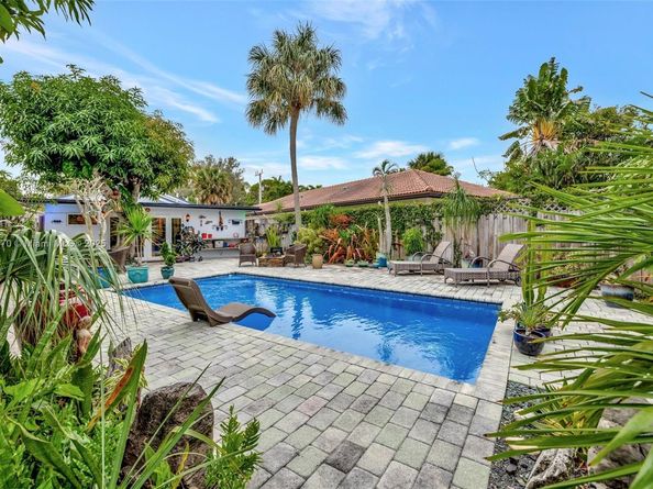 1401 NE 33rd St, Oakland Park FL 33334