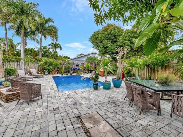 1401 NE 33rd St, Oakland Park FL 33334