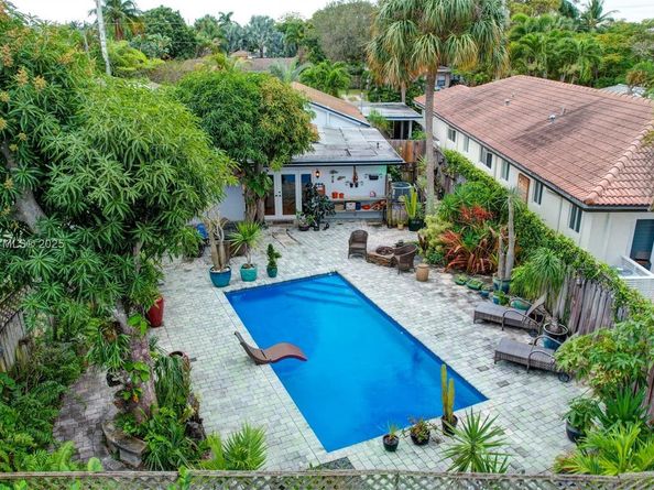 1401 NE 33rd St, Oakland Park FL 33334