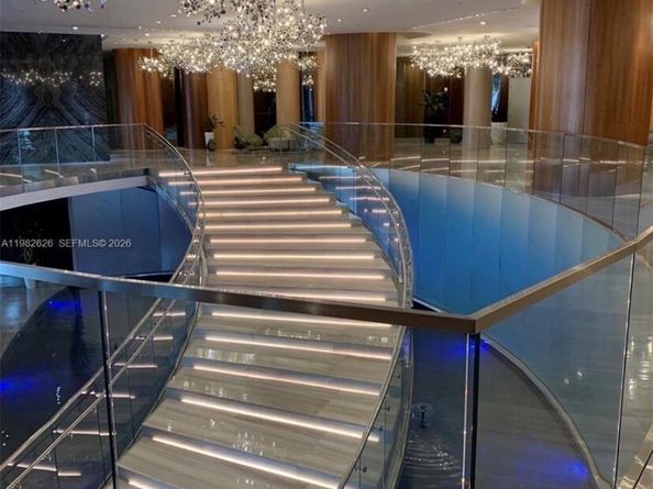 488 NE 18TH 2703, Miami FL 33132