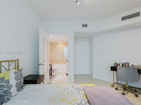 350 S Miami Ave 1814, Miami FL 33130