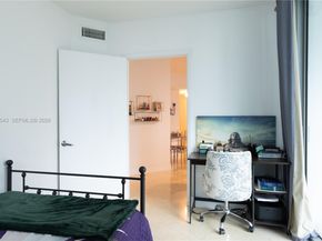 350 S Miami Ave 1814, Miami FL 33130