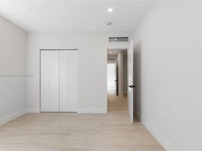 2251 SW 20th St, Miami FL 33145