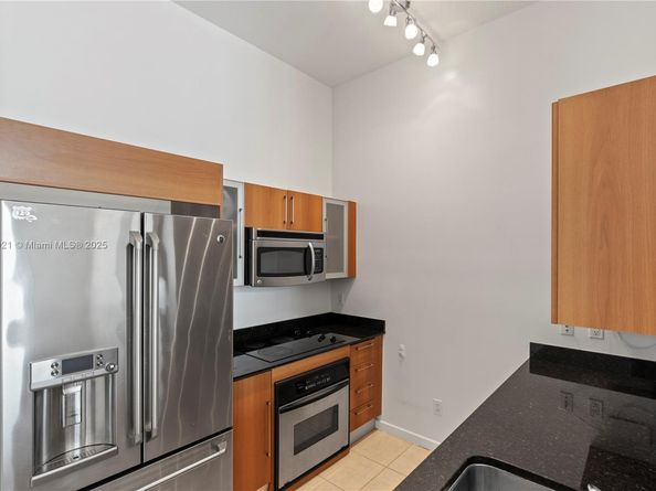 335 S Biscayne Blvd UPH02, Miami FL 33131