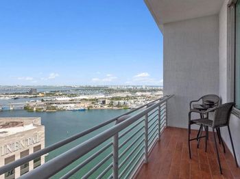 335 S Biscayne Blvd