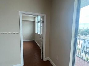 140 S Dixie Hwy 507, Hollywood FL 33020