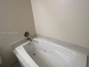 140 S Dixie Hwy 507, Hollywood FL 33020