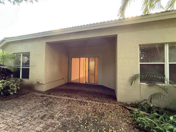 6683 Southport Dr, Boynton Beach FL 33472