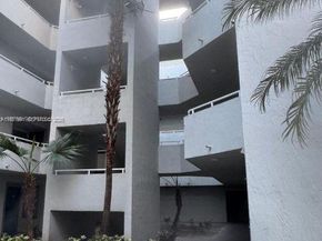 8205 SW 152nd Ave F102, Miami FL 33193