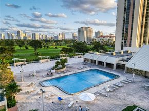 20367 W Country Club Dr L25, Aventura FL 33180