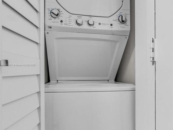 20367 W Country Club Dr L25, Aventura FL 33180