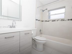 4480 NW 61st St, North Lauderdale FL 33319