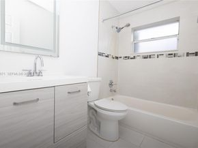 4480 NW 61st St, North Lauderdale FL 33319