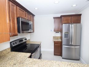 4480 NW 61st St, North Lauderdale FL 33319