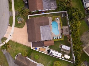 4480 NW 61st St, North Lauderdale FL 33319