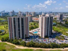 20379 W Country Club Dr 2636, Aventura FL 33180