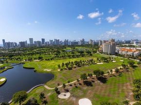 20379 W Country Club Dr 2636, Aventura FL 33180