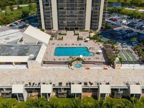 20379 W Country Club Dr 2636, Aventura FL 33180