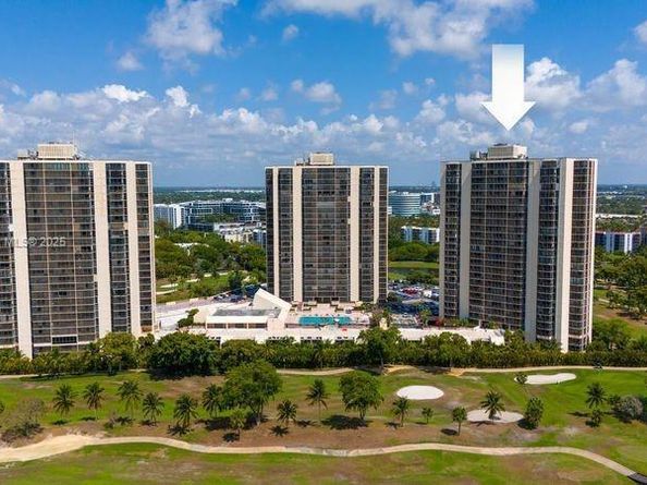 20379 W Country Club Dr 2636, Aventura FL 33180