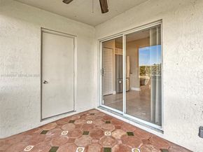 60 Key West Ct 60, Weston FL 33326