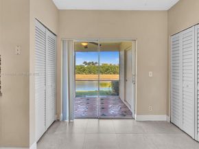 60 Key West Ct 60, Weston FL 33326