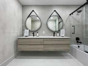 10912 NW 58th Ter, Doral FL 33178
