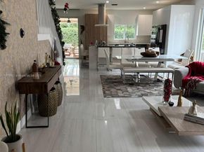 10912 NW 58th Ter, Doral FL 33178
