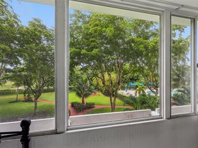 4350 Hillcrest Dr 303, Hollywood FL 33021