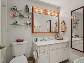 4350 Hillcrest Dr 303, Hollywood FL 33021