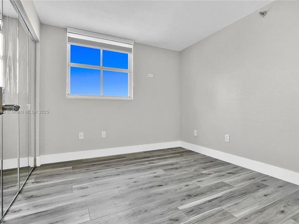 5880 Collins Ave 403, Miami Beach FL 33140