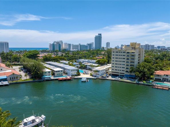 4710 Pine Tree Dr 26, Miami Beach FL 33140