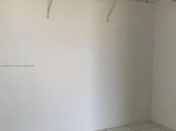 1627 NW 18th St 304, Miami FL 33125