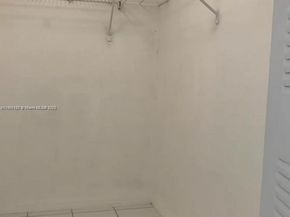 1627 NW 18th St 304, Miami FL 33125